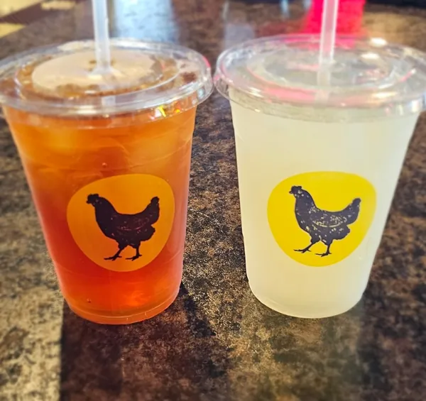 Lemonade/Tea from Pop-Up Hot Chicken